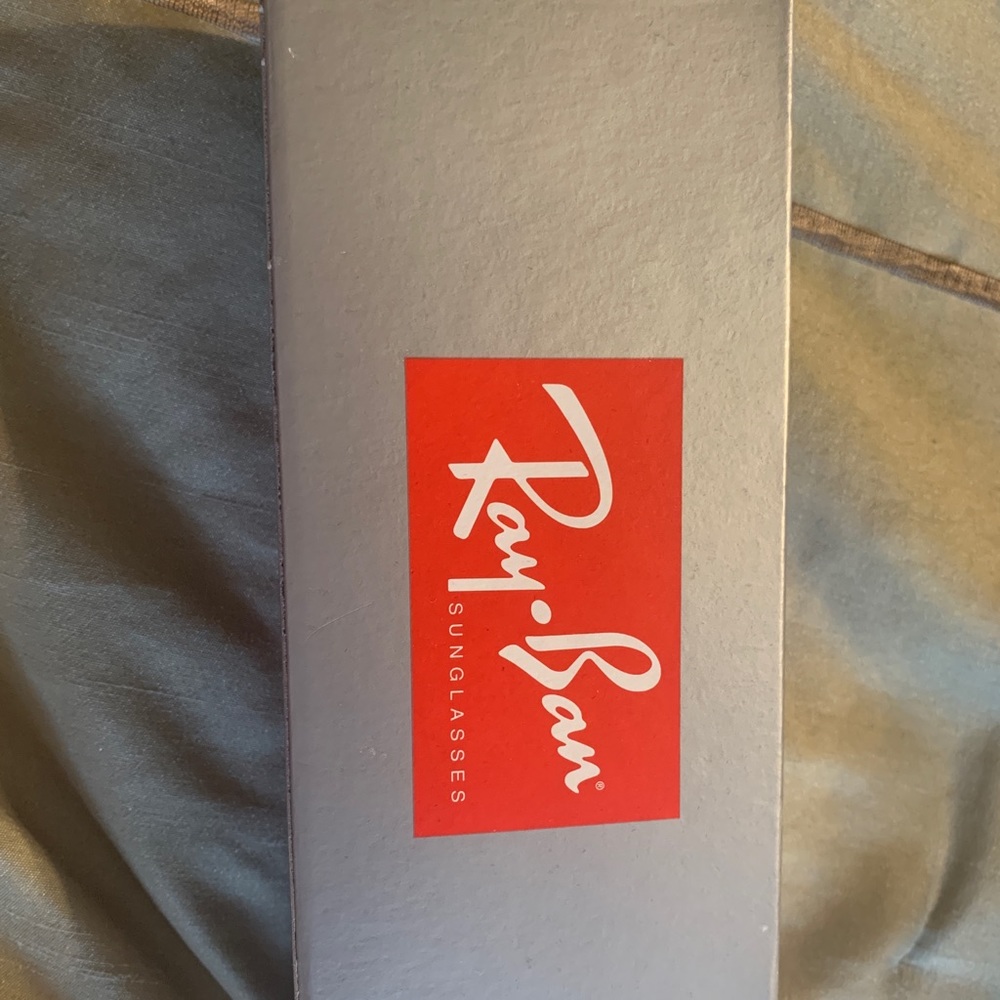 Ray Ban sunglasses - Picture 2 of 5